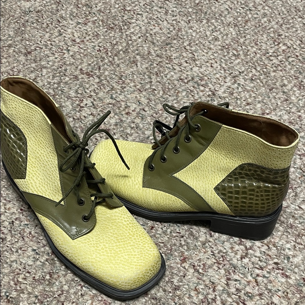 Vintage 90s leather square toe Green and lime lace front short Boots